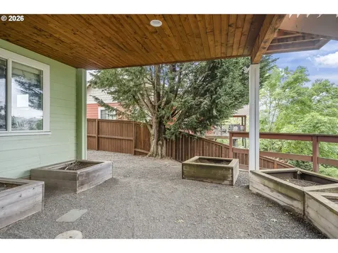 447 NW Mt Mazama Street Mcminnville OR 97128