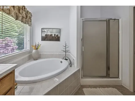 14105 NW 27th Avenue Vancouver WA 98685