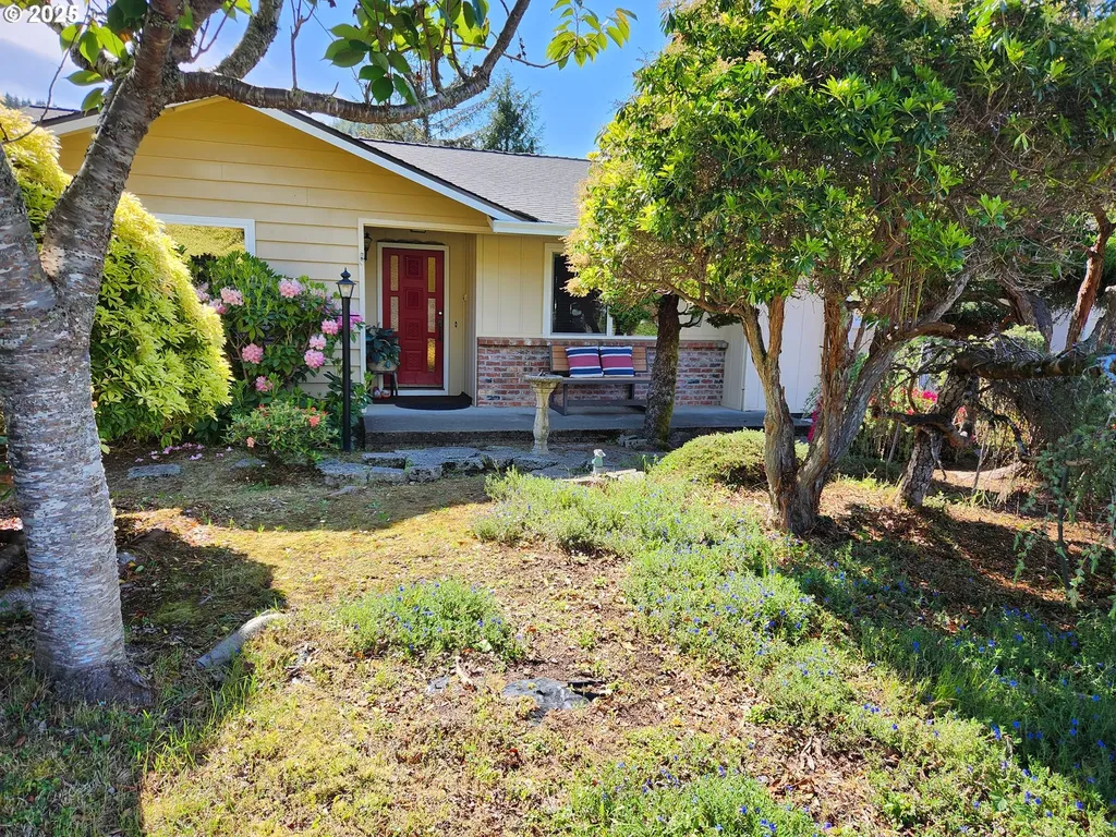 1000 Ranch Road Reedsport OR 97467