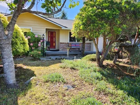 1000 Ranch Road Reedsport OR 97467
