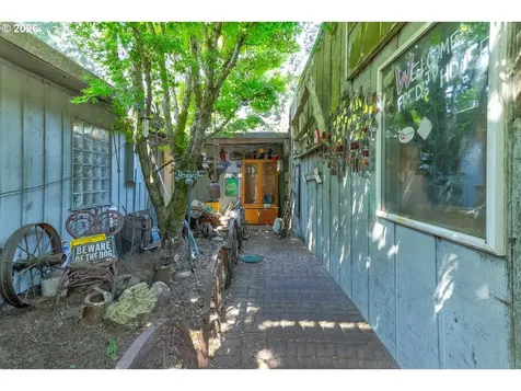 1016 S Lieser Road Vancouver WA 98664