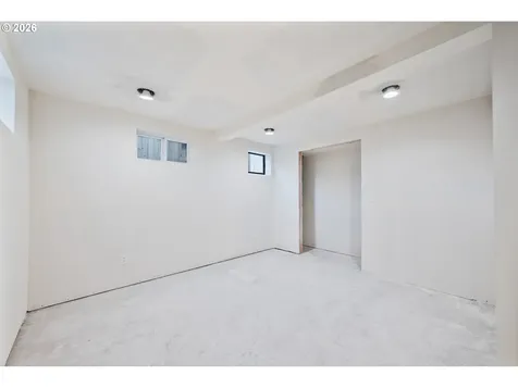 136 SW 3rd Avenue Castle Rock WA 98611