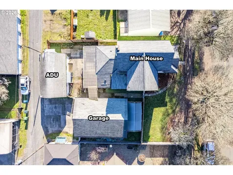 136 SW 3rd Avenue Castle Rock WA 98611