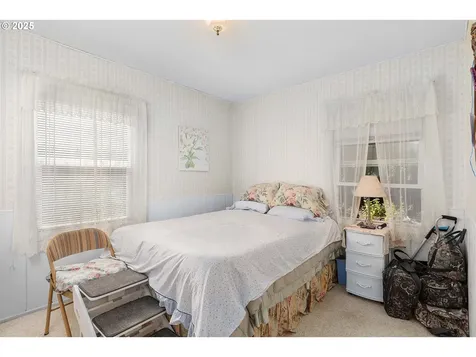 1016 W Ridgeview Court Roseburg OR 97471