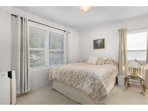 1016 W Ridgeview Court Roseburg OR 97471