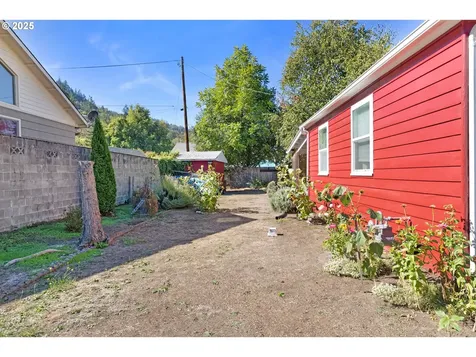 1016 W Ridgeview Court Roseburg OR 97471