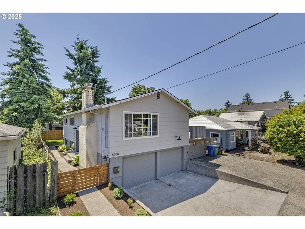 5300 SE Henderson Street Portland OR 97206
