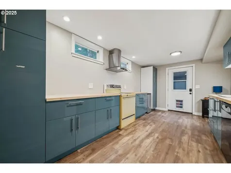 5723 SE Francis Street Portland OR 97206