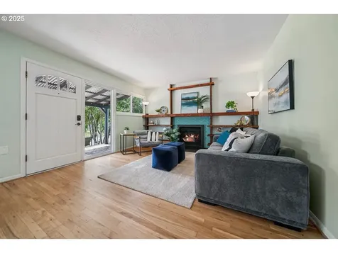 5723 SE Francis Street Portland OR 97206