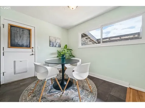 5723 SE Francis Street Portland OR 97206