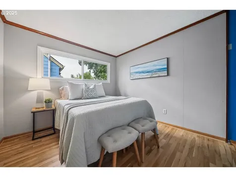 5723 SE Francis Street Portland OR 97206