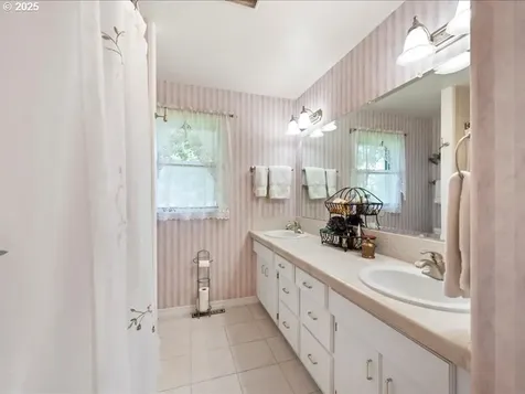 65155 Hurricane Creek Road Enterprise OR 97828