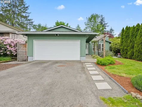 9637 SW 51st Avenue Portland OR 97219