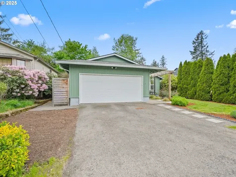 9637 SW 51st Avenue Portland OR 97219