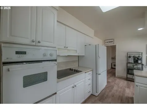 1236 Redwood Street NW Salem OR 97304