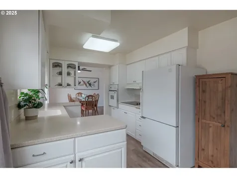 1236 Redwood Street NW Salem OR 97304