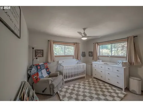 1236 Redwood Street NW Salem OR 97304