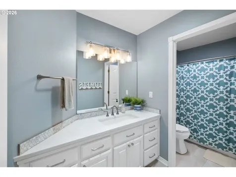 13709 NE 47th Avenue Vancouver WA 98686