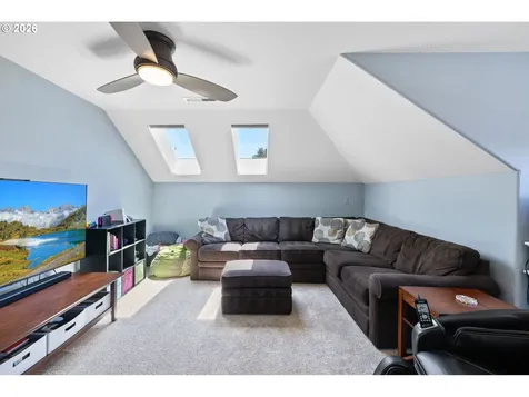 13709 NE 47th Avenue Vancouver WA 98686