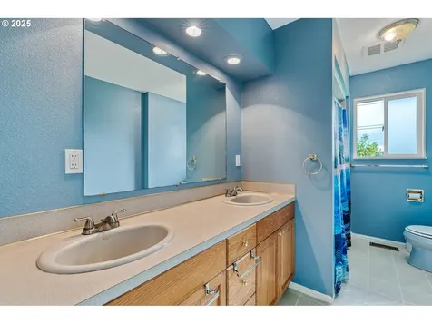 14345 NE Knott Street Portland OR 97230