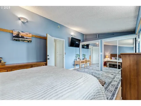 14345 NE Knott Street Portland OR 97230