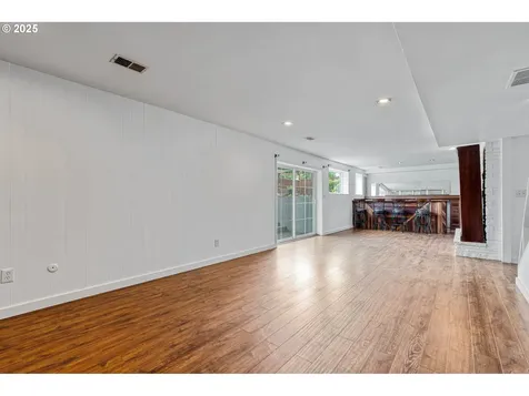 14345 NE Knott Street Portland OR 97230