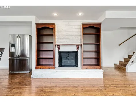 14345 NE Knott Street Portland OR 97230