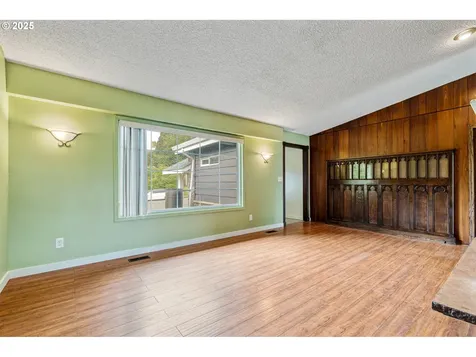 14345 NE Knott Street Portland OR 97230
