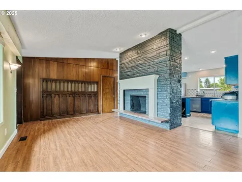 14345 NE Knott Street Portland OR 97230