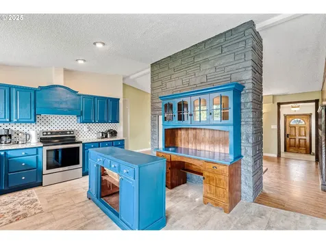 14345 NE Knott Street Portland OR 97230