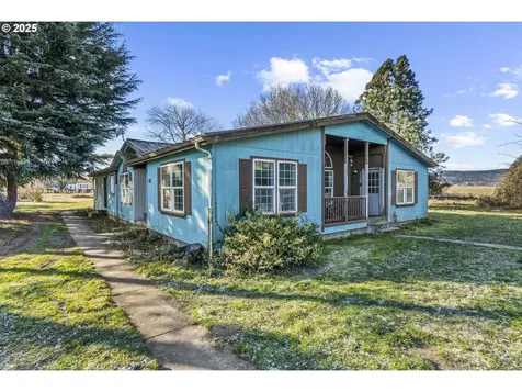 101 Robinson Road Woodland WA 98674