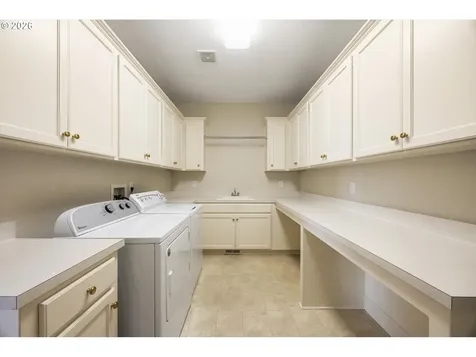 12490 NW Waker Drive Portland OR 97229