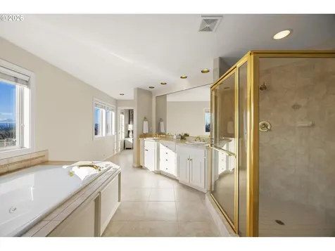 12490 NW Waker Drive Portland OR 97229