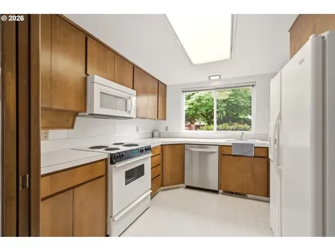 16545 SW Monterey Lane Portland OR 97224