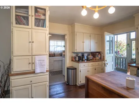 500 Winston Section Road Winston OR 97496