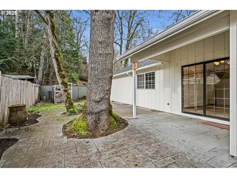 662 S 44th Street Springfield OR 97478