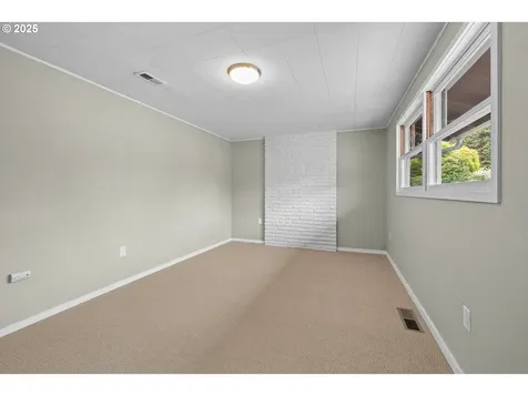 3821 NE 133rd Avenue Portland OR 97230