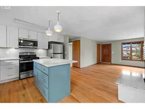 3821 NE 133rd Avenue Portland OR 97230