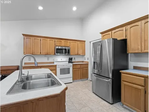 5613 NE 99th Street Vancouver WA 98665