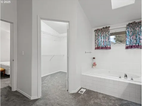 5613 NE 99th Street Vancouver WA 98665