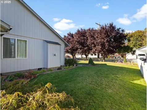 5613 NE 99th Street Vancouver WA 98665