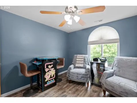 748 SE 10th Street Troutdale OR 97060