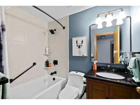 748 SE 10th Street Troutdale OR 97060