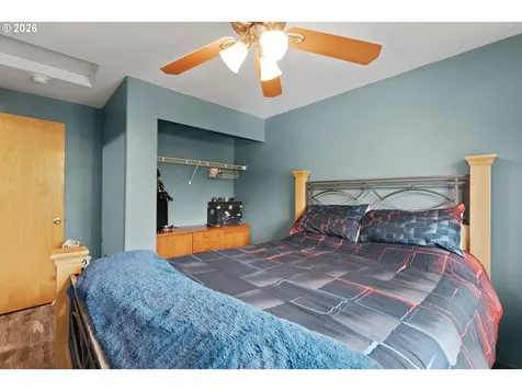 748 SE 10th Street Troutdale OR 97060