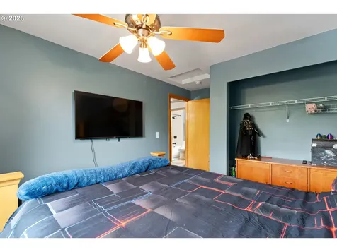 748 SE 10th Street Troutdale OR 97060