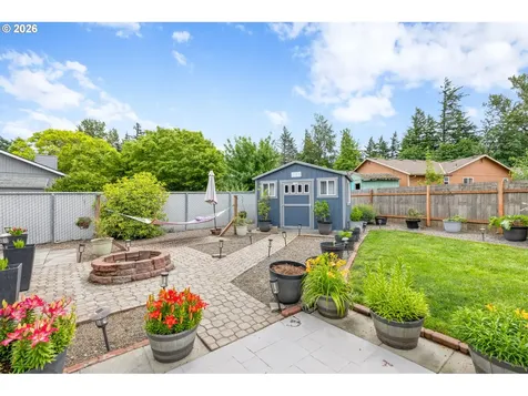 748 SE 10th Street Troutdale OR 97060