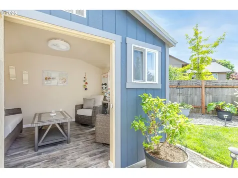748 SE 10th Street Troutdale OR 97060