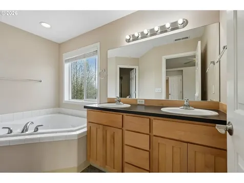 802 NW 17th Avenue Battle Ground WA 98604