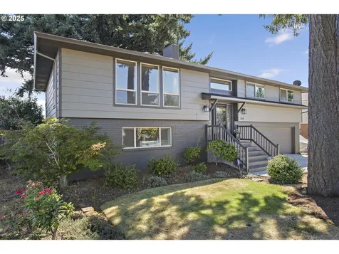 2218 NE Morlan Avenue Gresham OR 97030