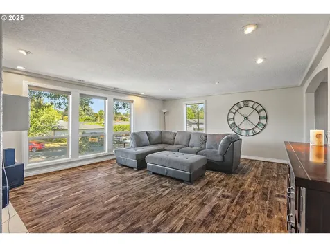 2218 NE Morlan Avenue Gresham OR 97030